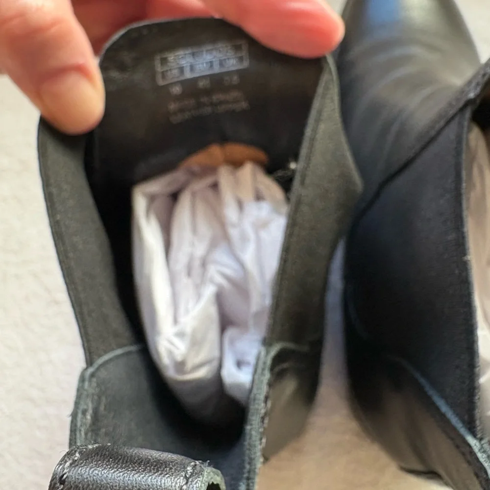 Soludos Black Greenpoint Chelsea Boot Size 10 with Box - Picture 9 of 13